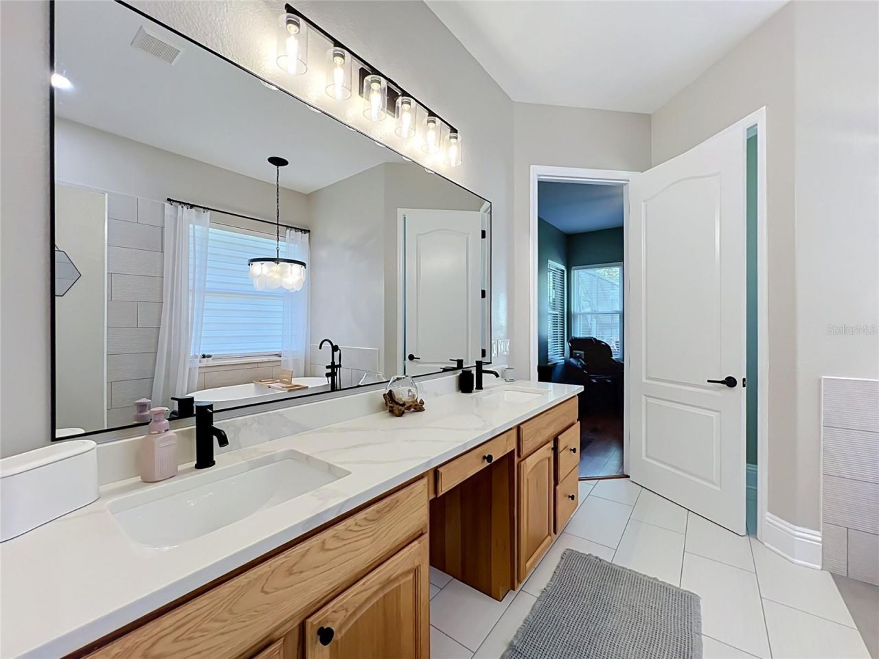 37011 Lake Yale Place , Grand Island, FL 32735 Photo