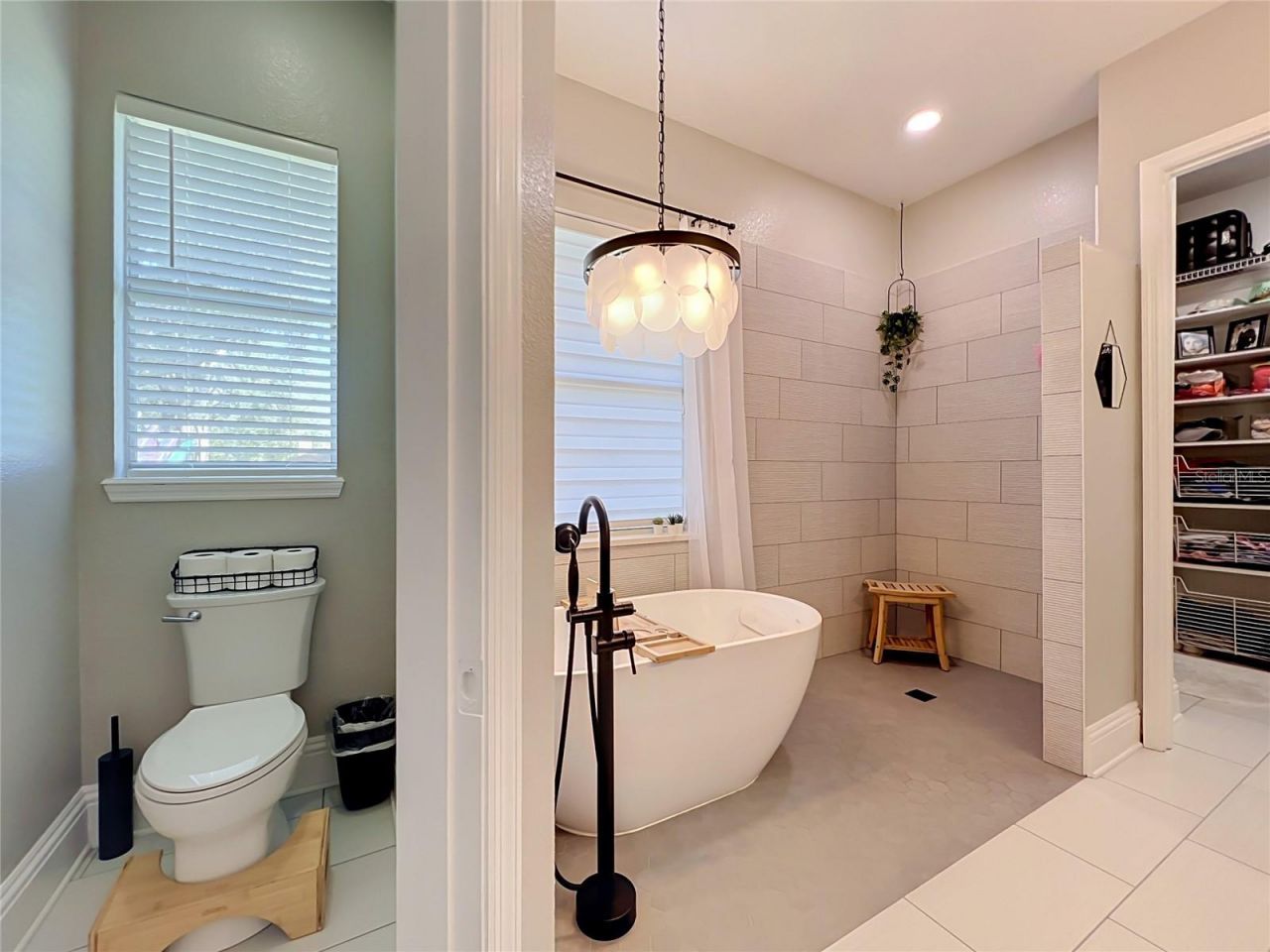 37011 Lake Yale Place , Grand Island, FL 32735 Photo