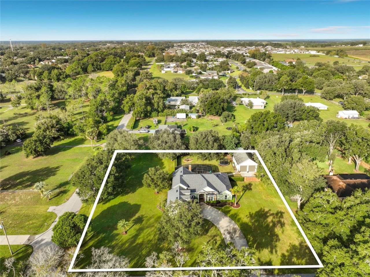 37011 Lake Yale Place , Grand Island, FL 32735 Photo