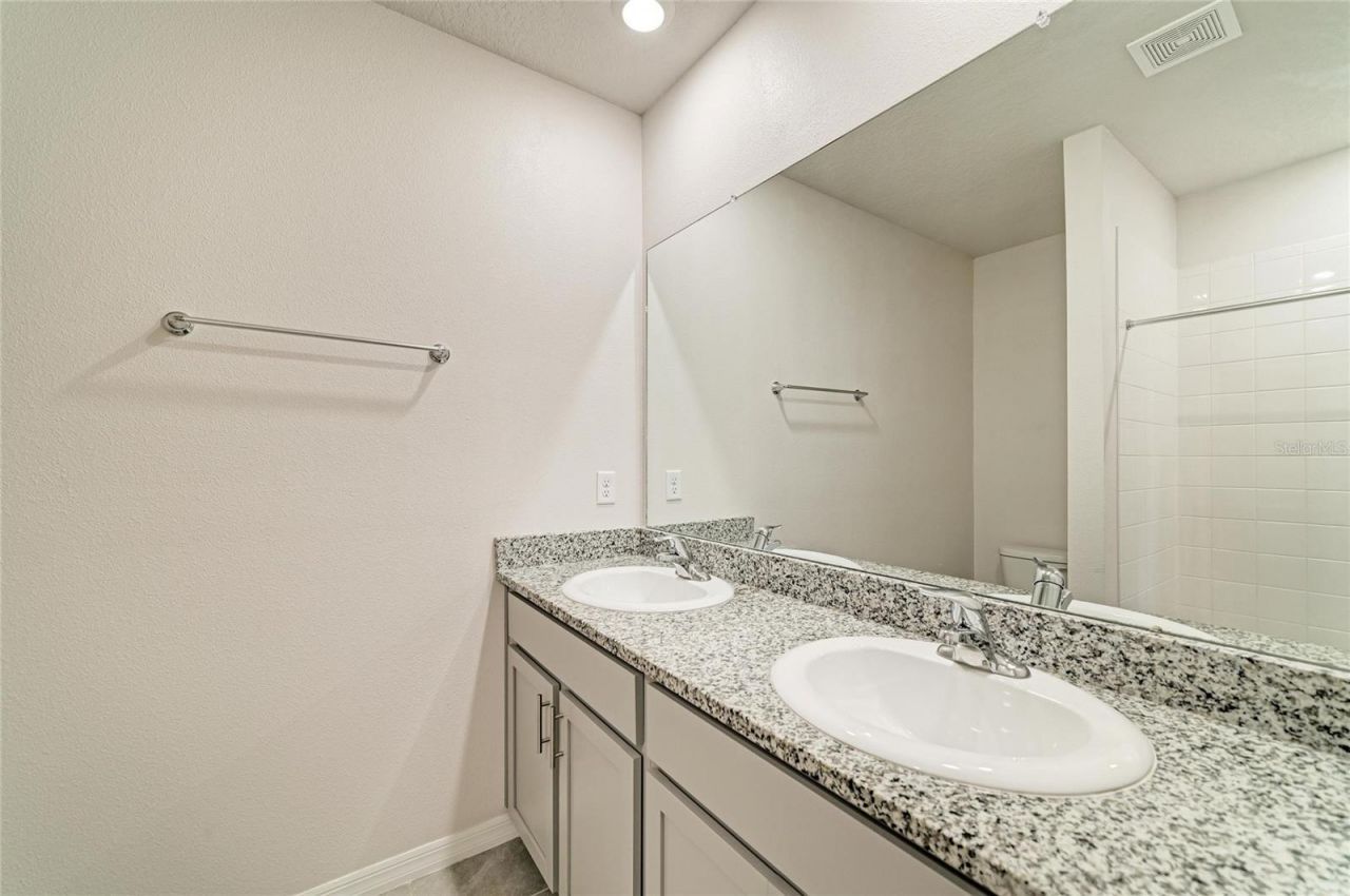 16818 Yard Spring Drive, Lakewood Ranch, FL 34211 Photo