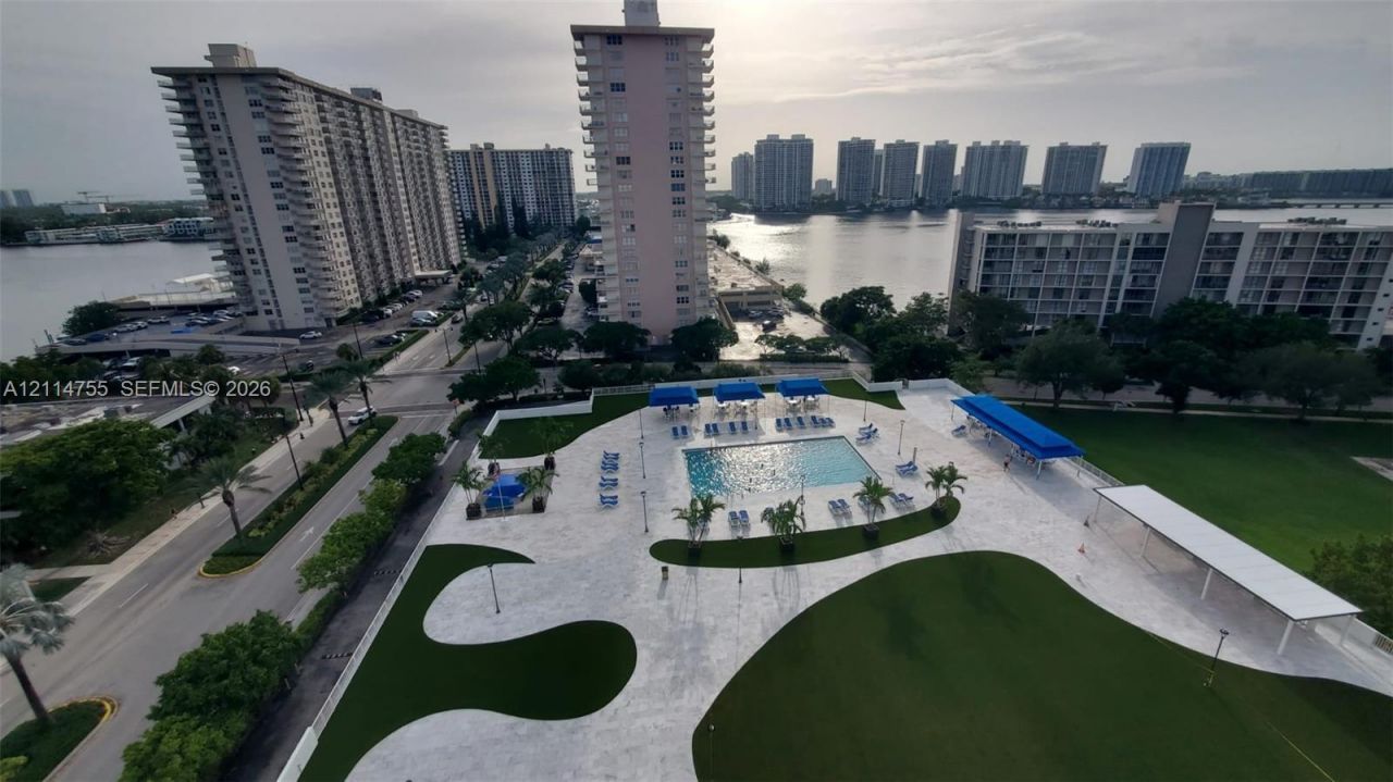 231 174th St, Unit MO-3, Sunny Isles Beach, FL 33160 Photo