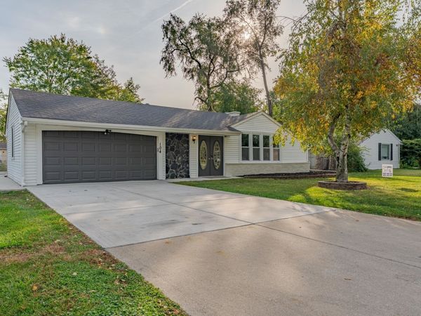 104 Lawton Lane , Bolingbrook, IL 60440