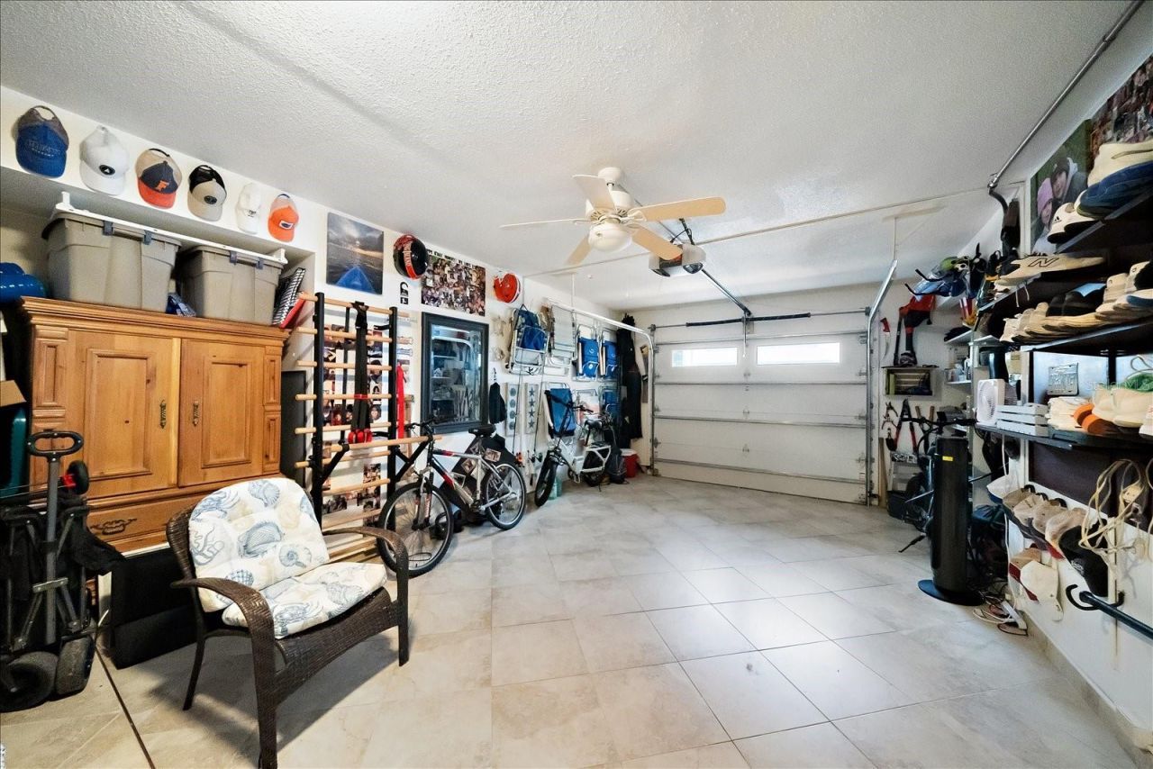 575 Sutton Place , Longboat Key, FL 34228 Photo