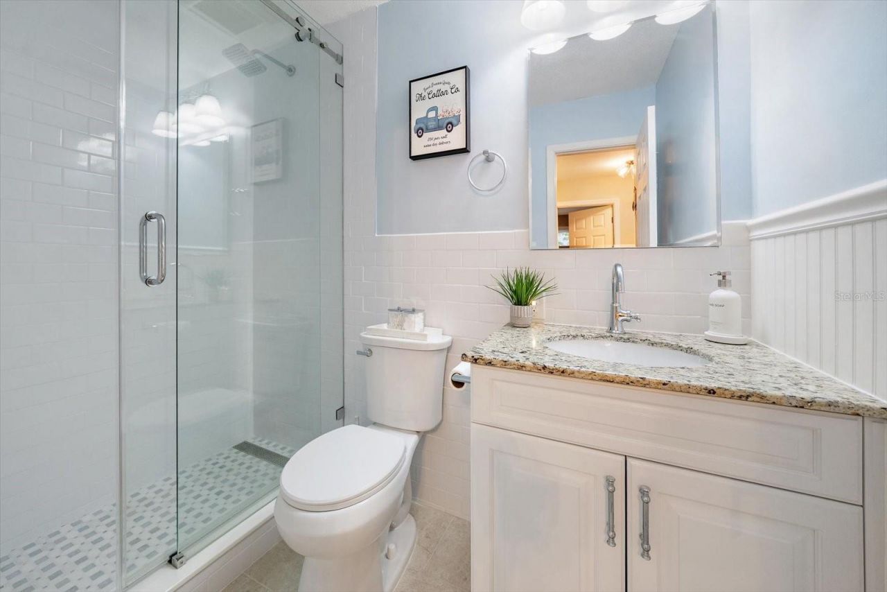 575 Sutton Place , Longboat Key, FL 34228 Photo