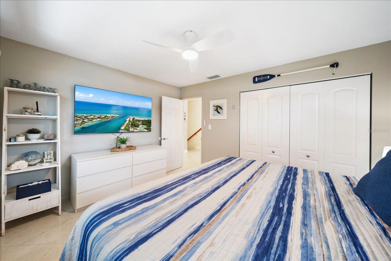 575 Sutton Place , Longboat Key, FL 34228 Photo