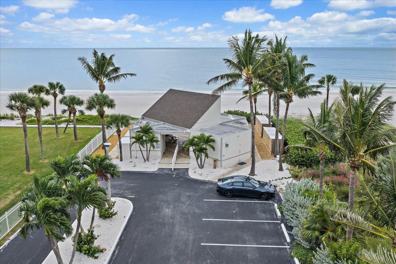 575 Sutton Place , Longboat Key, FL 34228 Photo