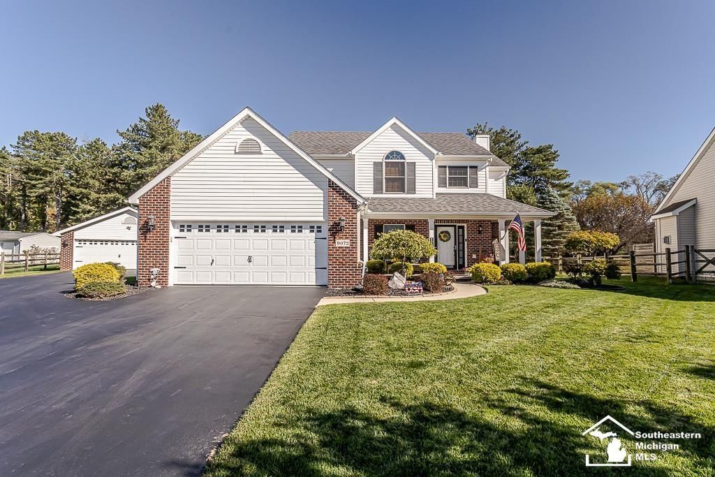 9072 Village Meadows Drive, Temperance, MI 48182 Main Photo