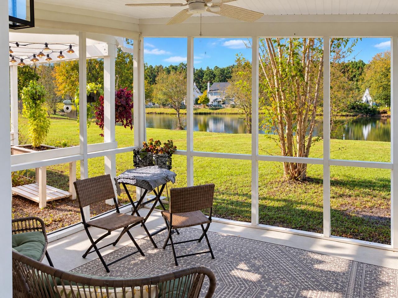 189 Southport Drive Photo 21