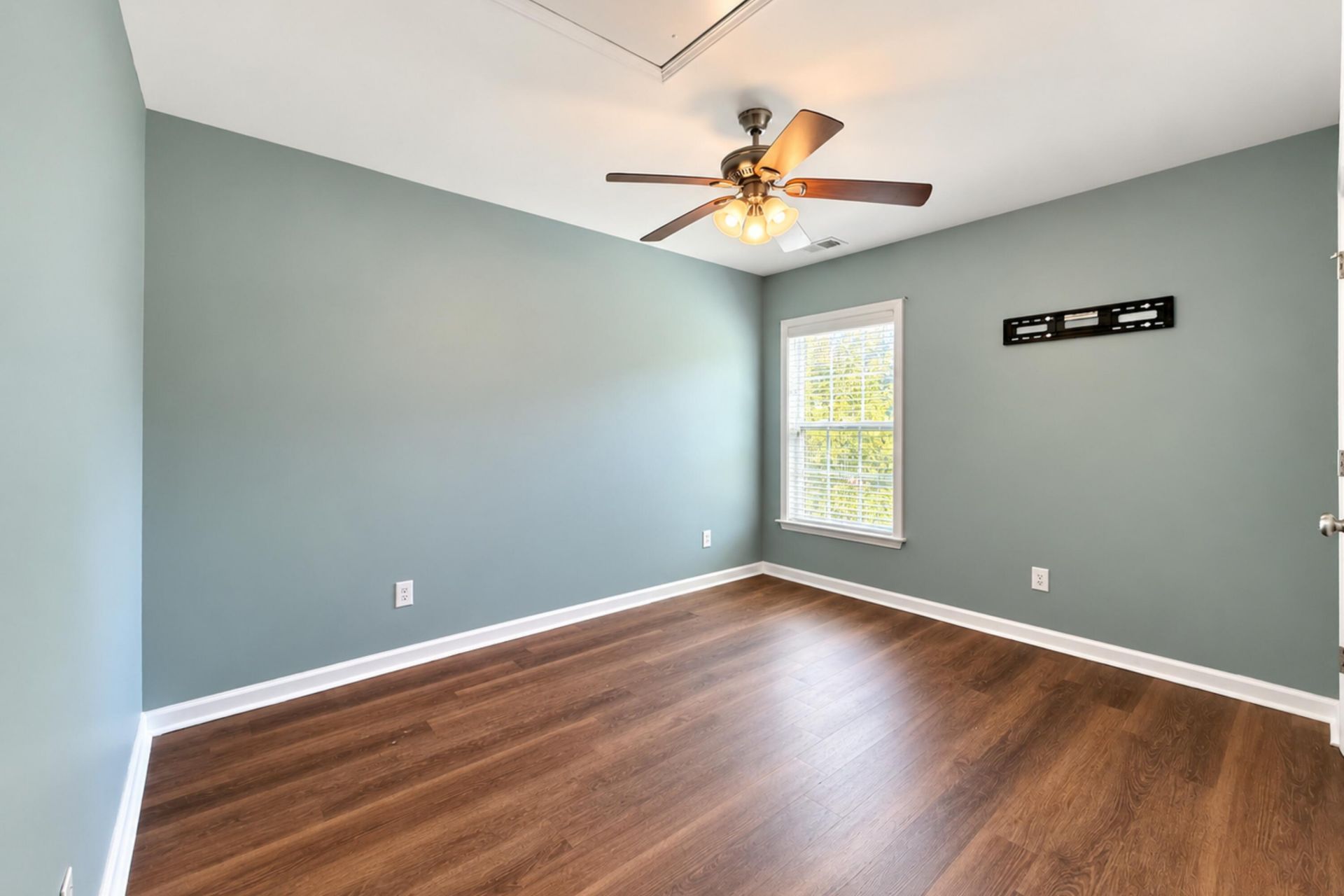 8512 Marsh Overlook Photo 29