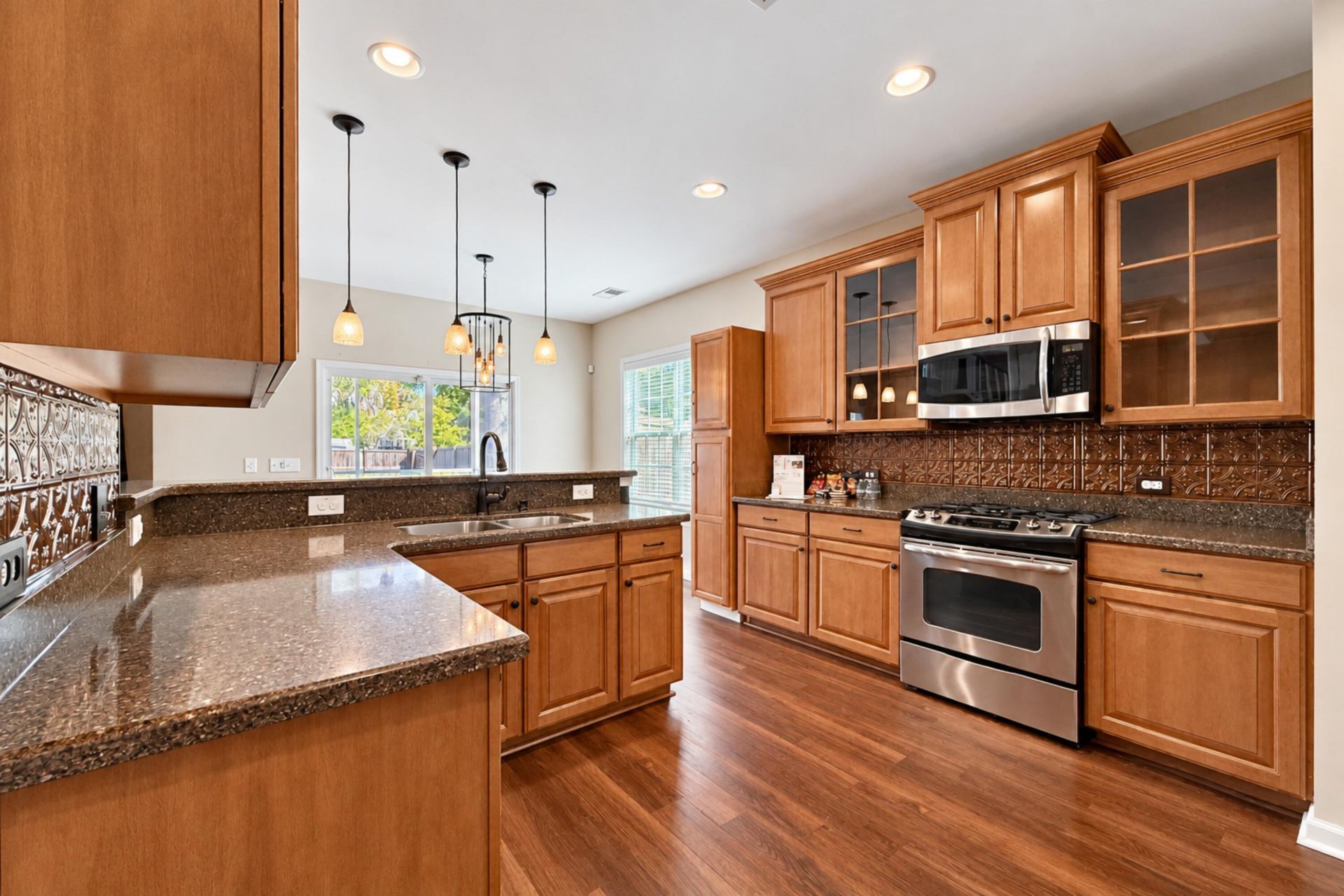 8512 Marsh Overlook Photo 4