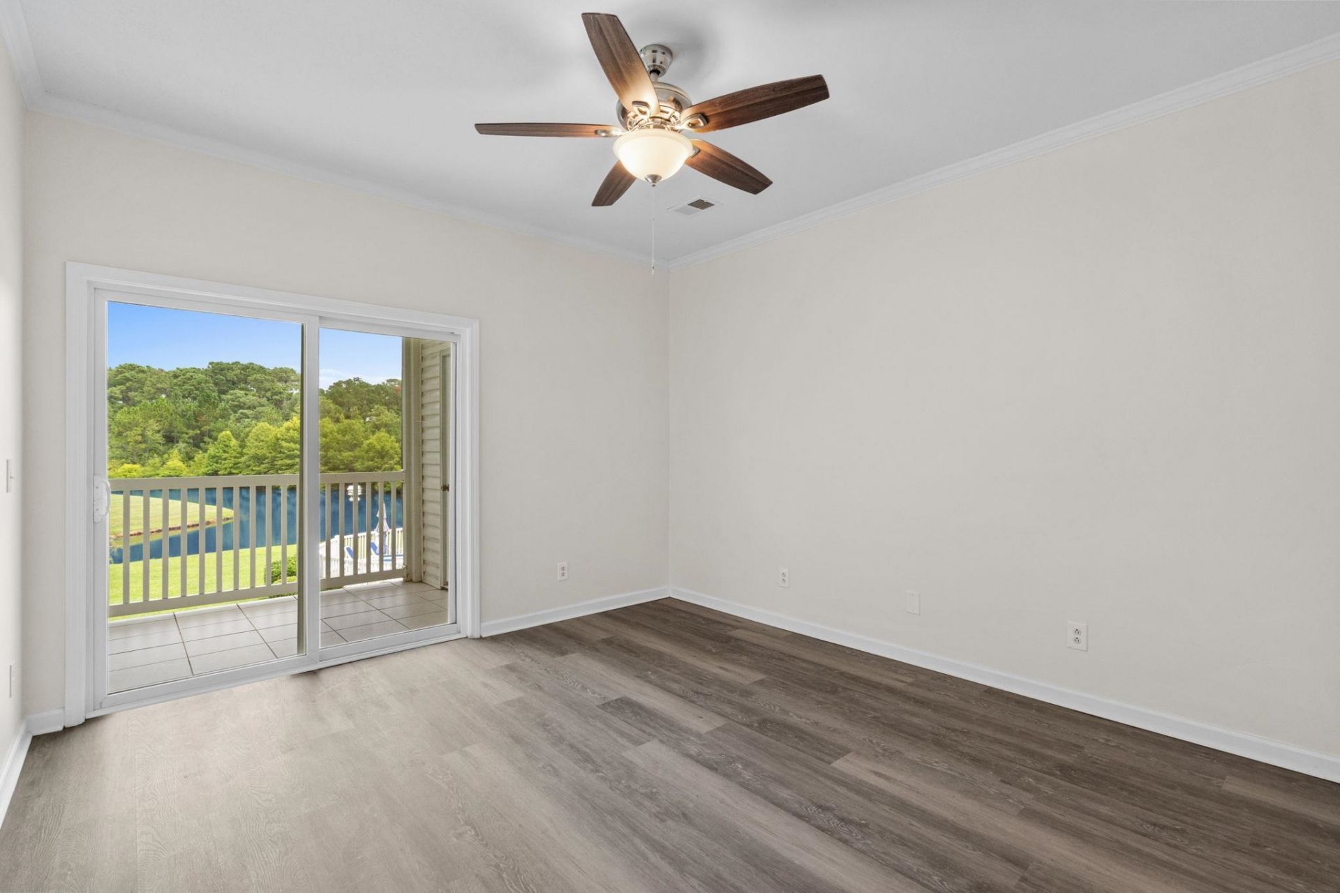 111 Greenside Villas Dr.  Photo 16