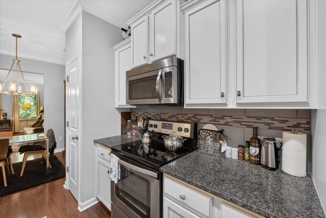 205 Bennett Lane Photo 11