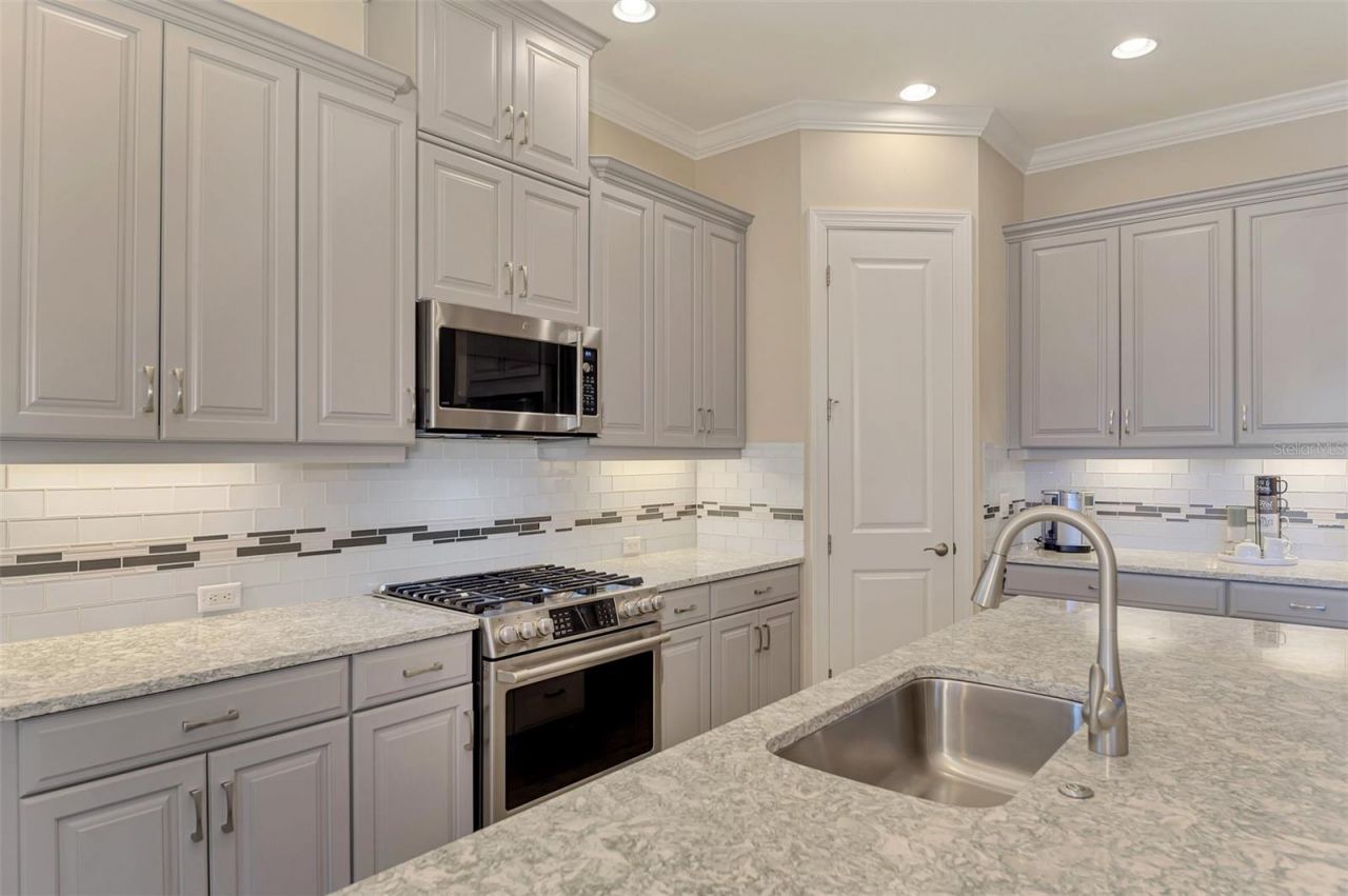5380 Manchini Street, Sarasota, FL 34238 Photo