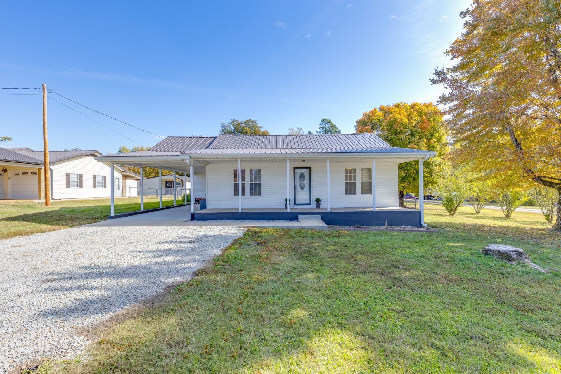 185 Totty Dr , Hohenwald, TN 38462 Main Photo