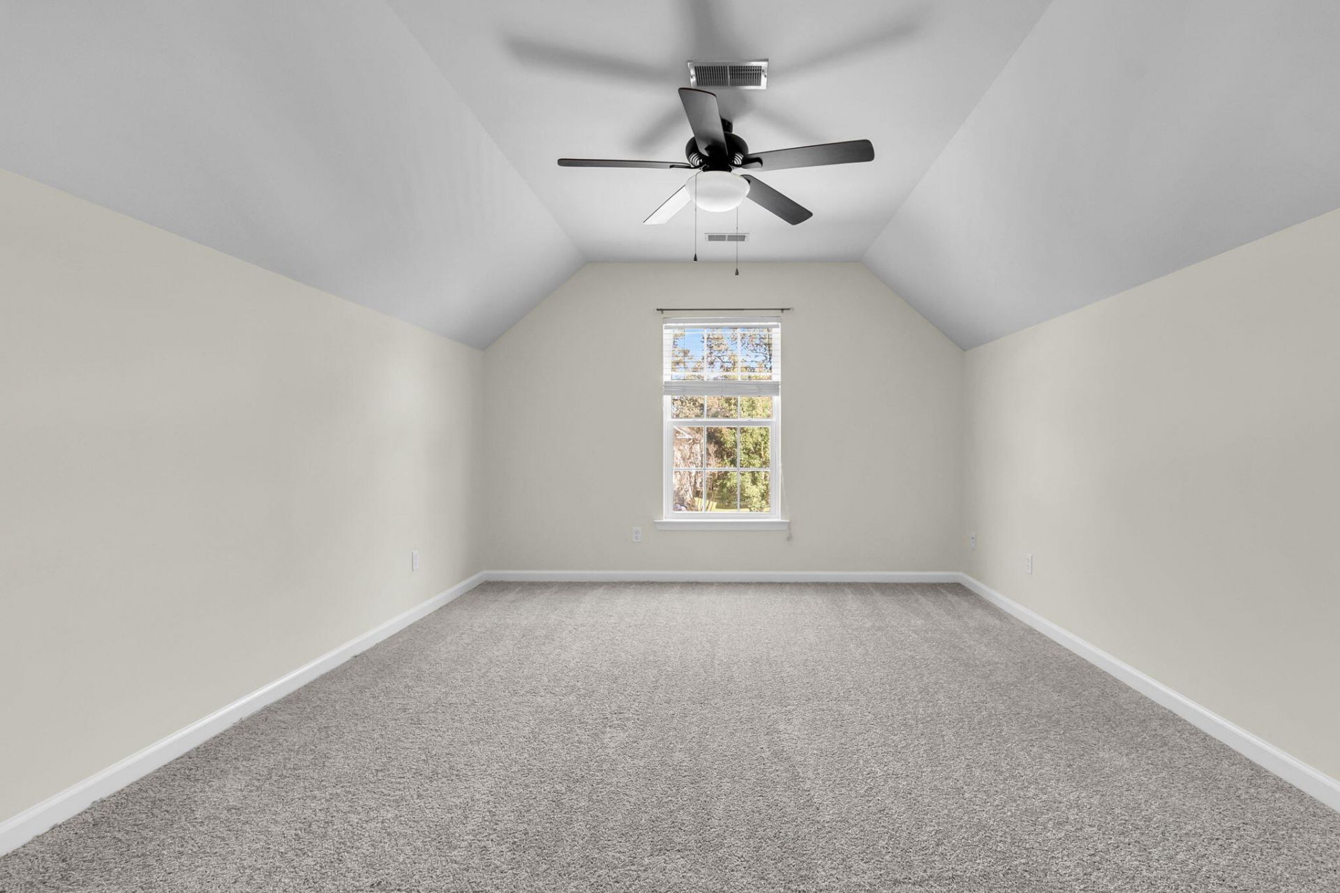 7507 Hawks Circle Photo 16