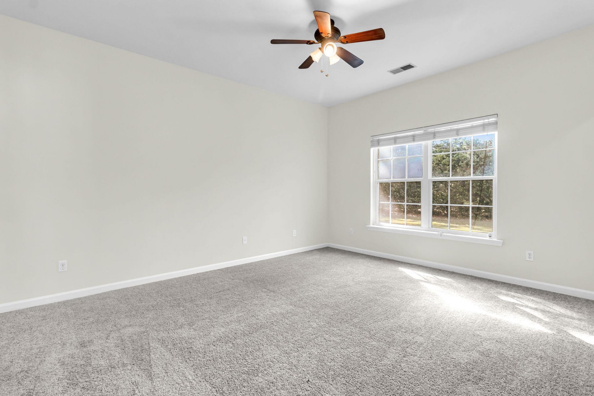 7507 Hawks Circle Photo 24