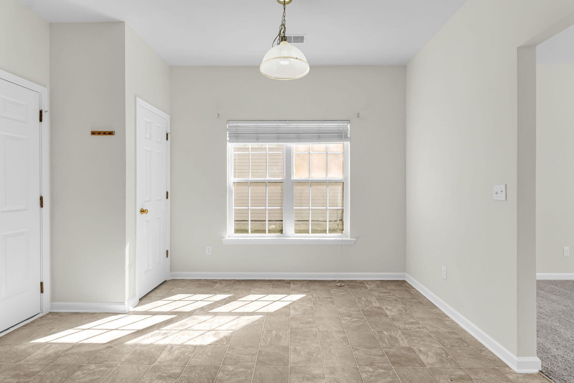 7507 Hawks Circle Photo 29