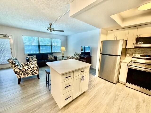 2014 Cornwall A, Boca Raton, FL 33434 Photo