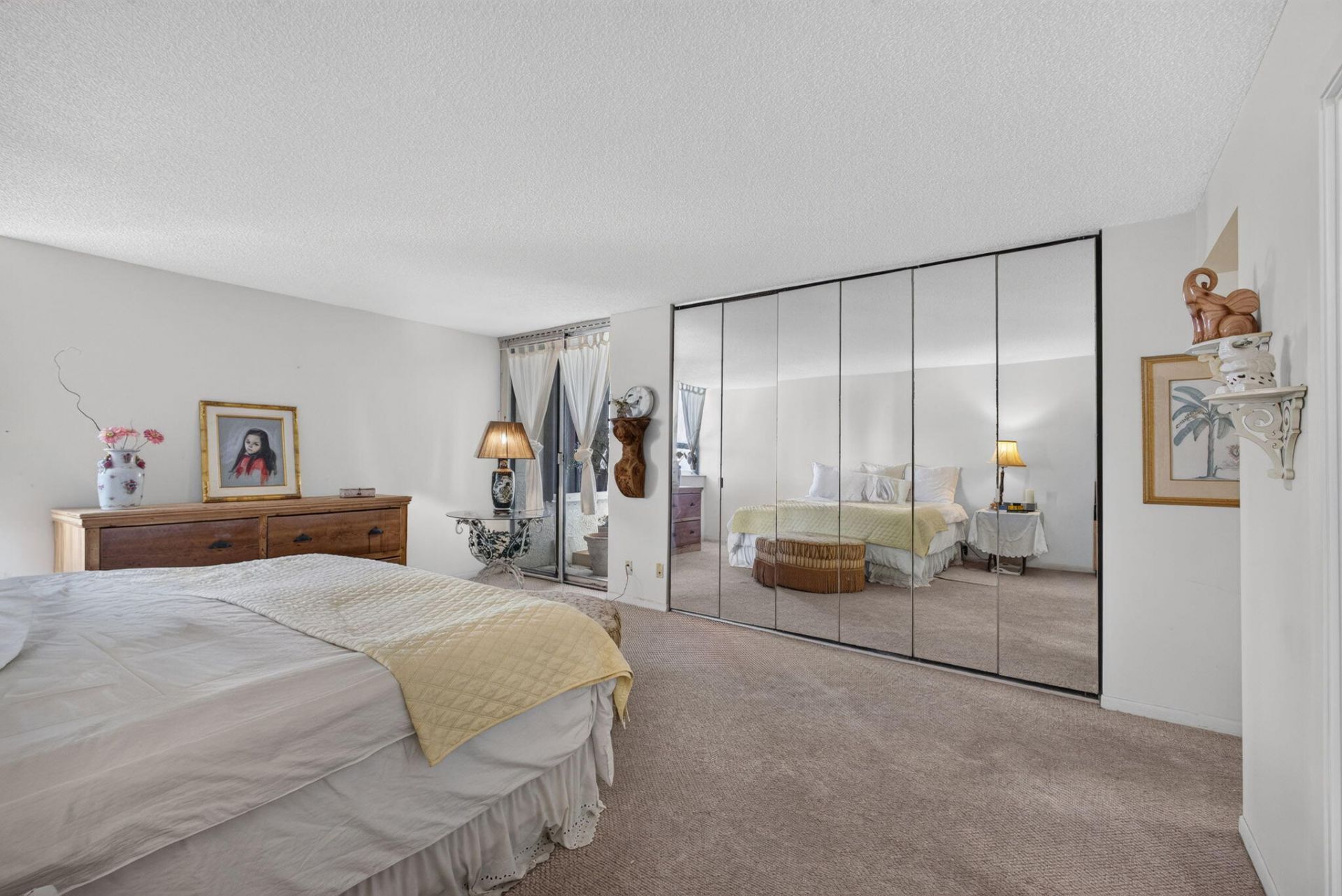 5280 N Ocean Drive, Unit 4D, Singer Island, FL 33404 Photo