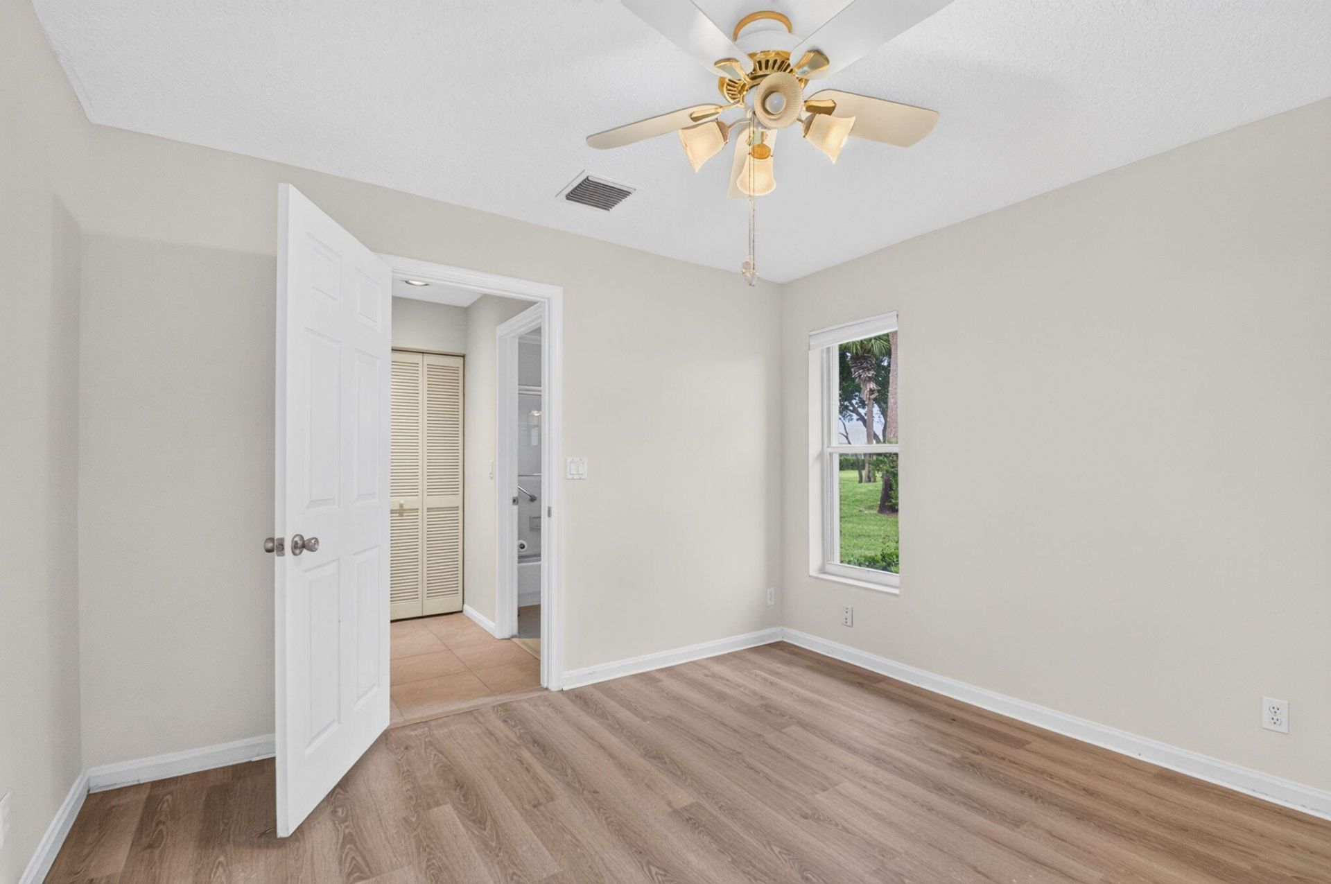 5726 Royal Lake Circle, Boynton Beach, FL 33437 Photo