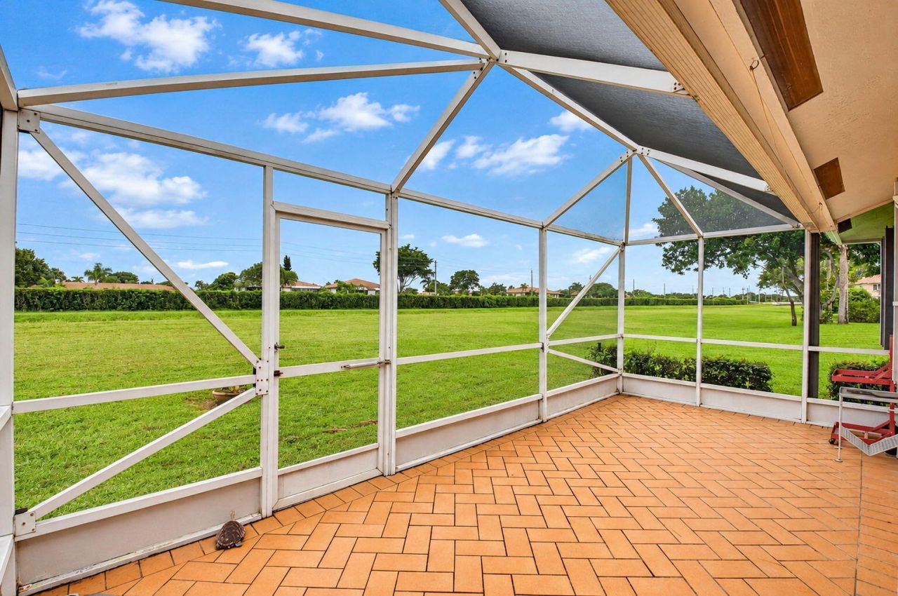 5726 Royal Lake Circle, Boynton Beach, FL 33437 Photo