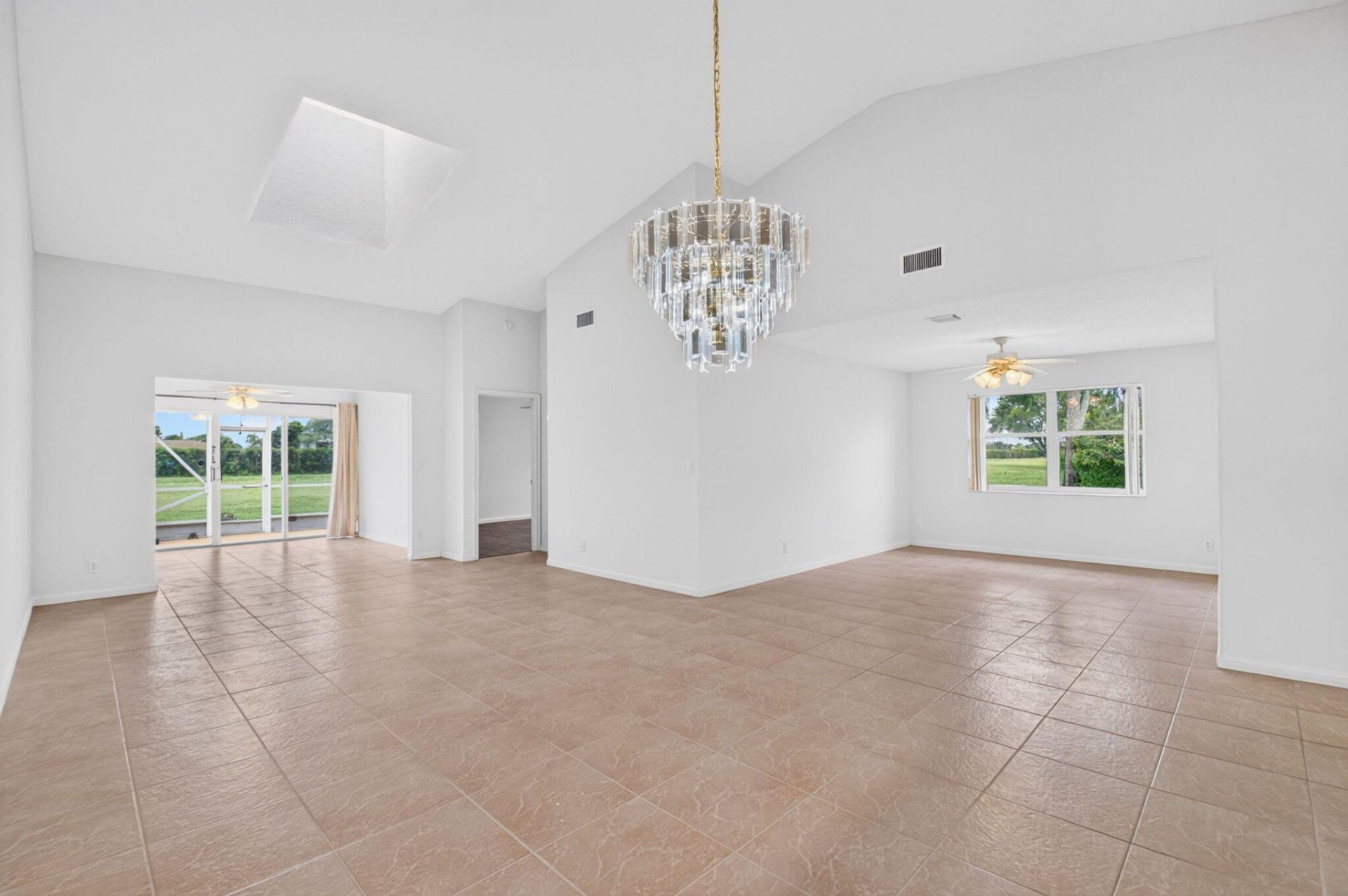 5726 Royal Lake Circle, Boynton Beach, FL 33437 Photo