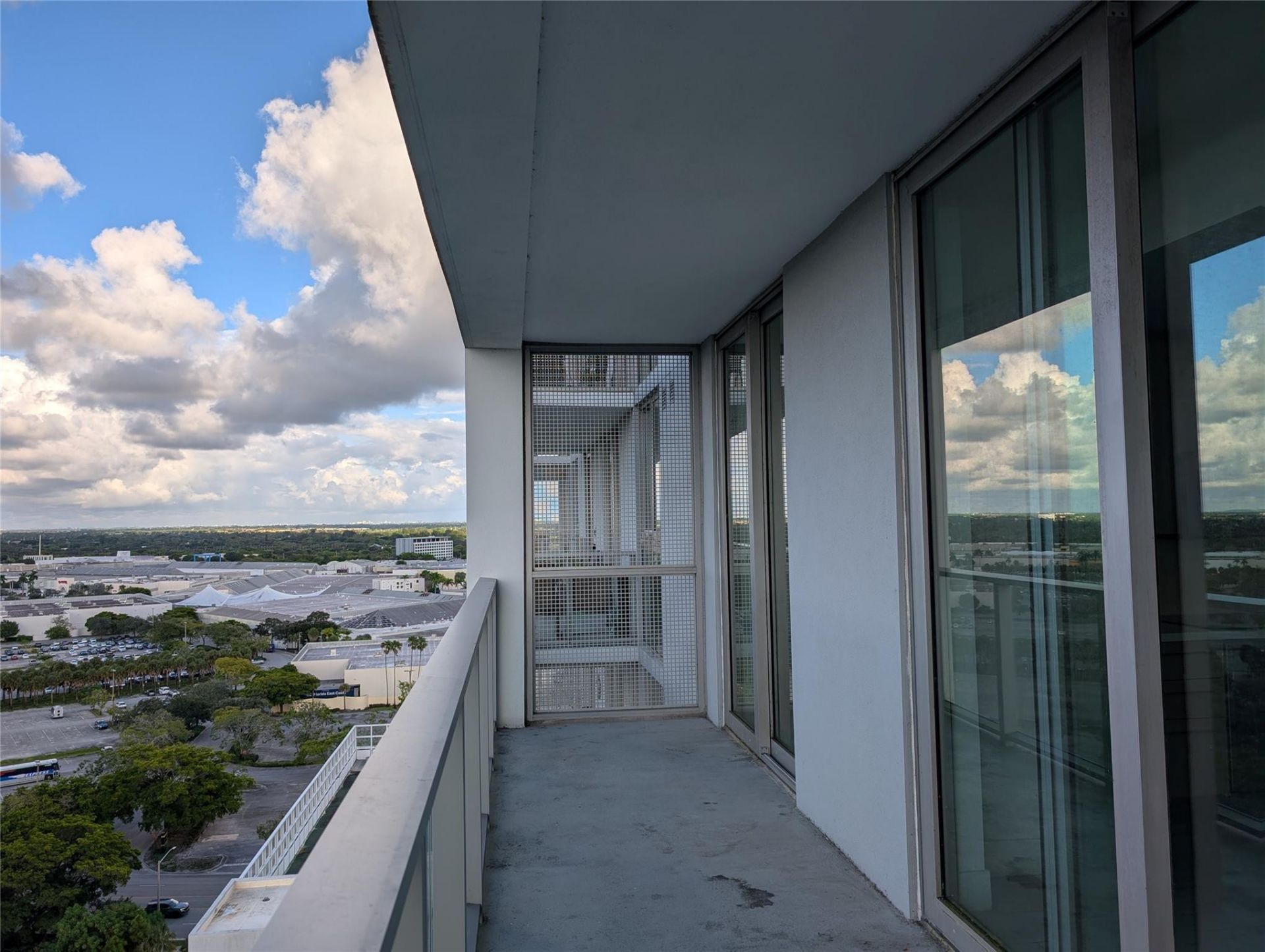 2000 Metropica Way, Unit 1501, Sunrise, FL 33323 Photo