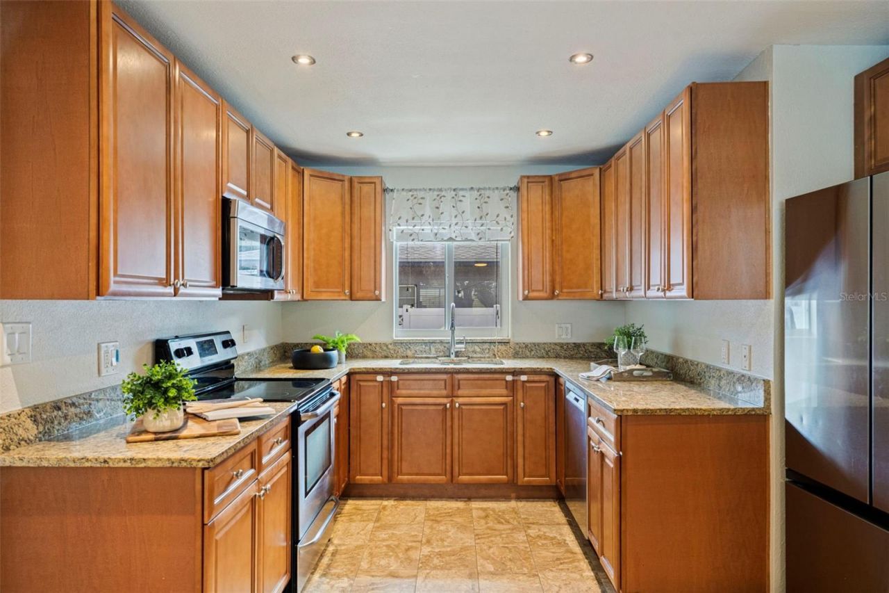 1825 Cleveland Street , Clearwater, FL 33765 Photo