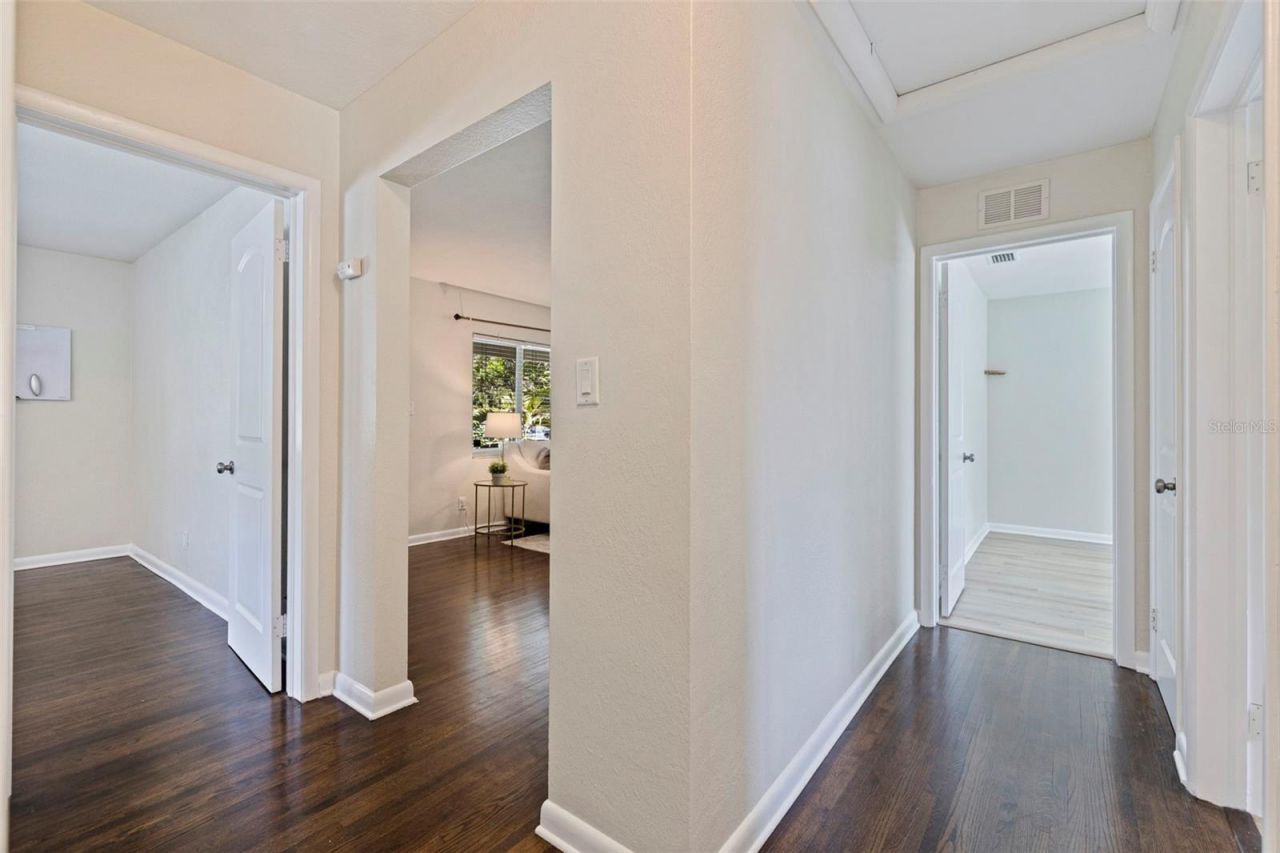 1825 Cleveland Street , Clearwater, FL 33765 Photo