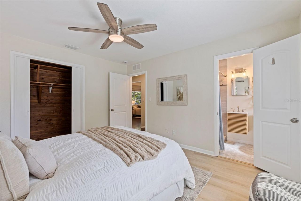 1825 Cleveland Street , Clearwater, FL 33765 Photo