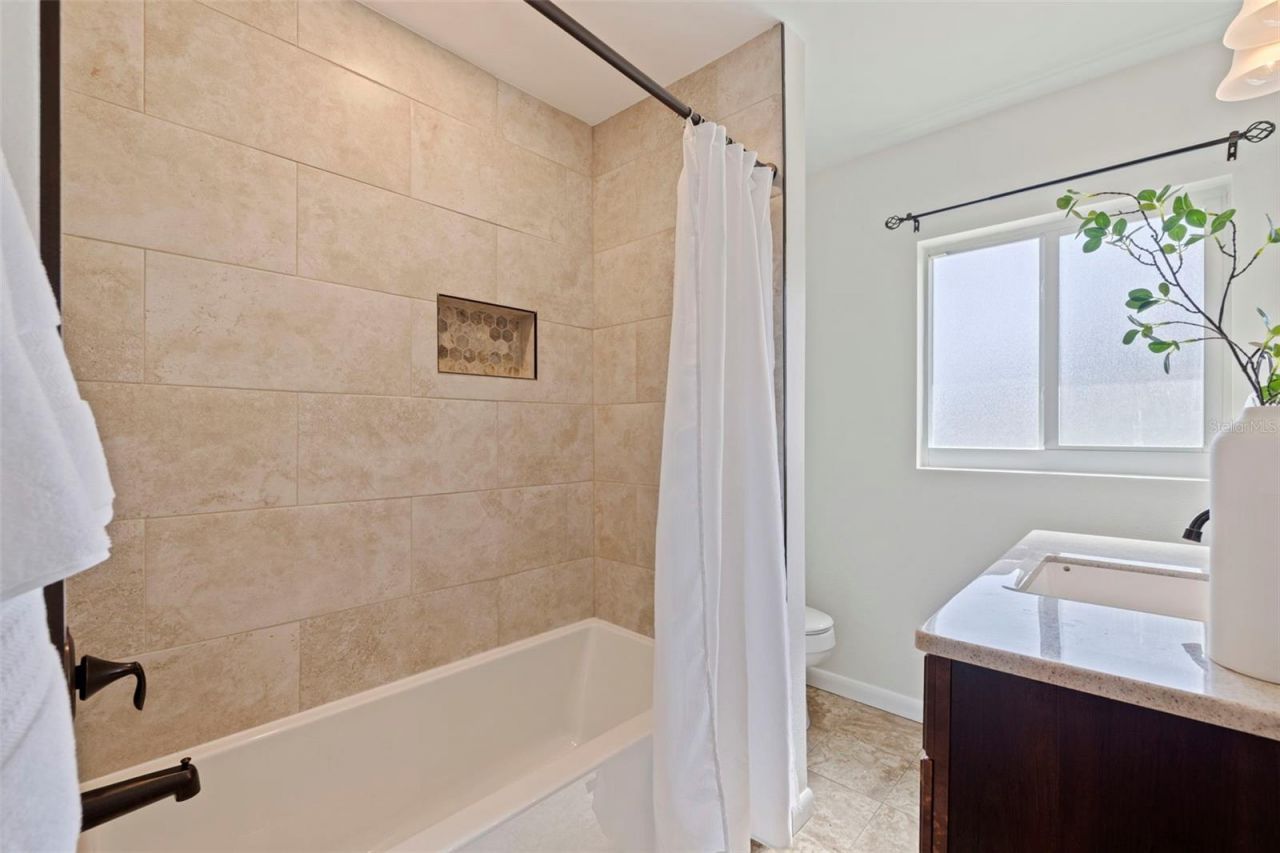 1825 Cleveland Street , Clearwater, FL 33765 Photo