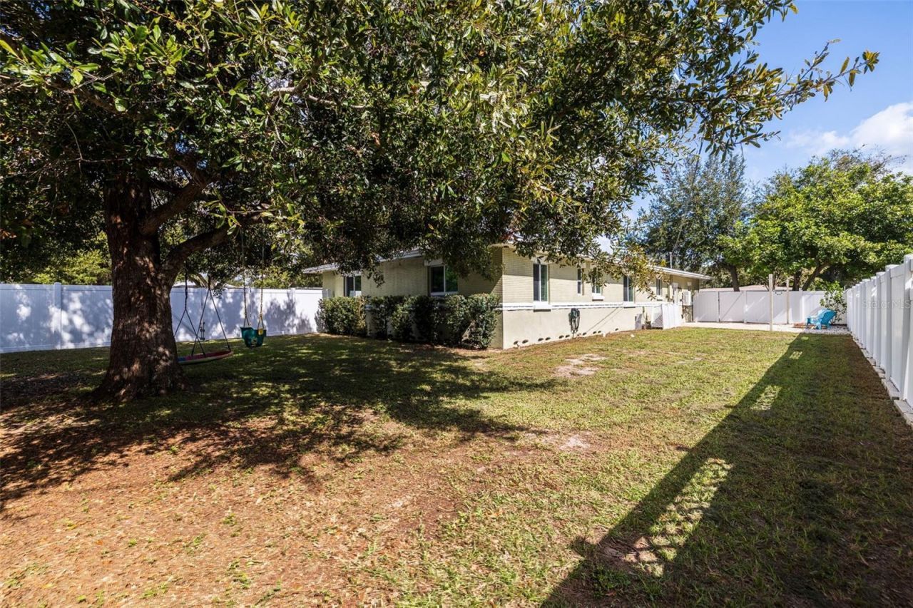 1825 Cleveland Street , Clearwater, FL 33765 Photo
