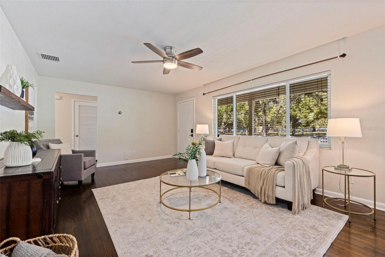 1825 Cleveland Street , Clearwater, FL 33765 Photo