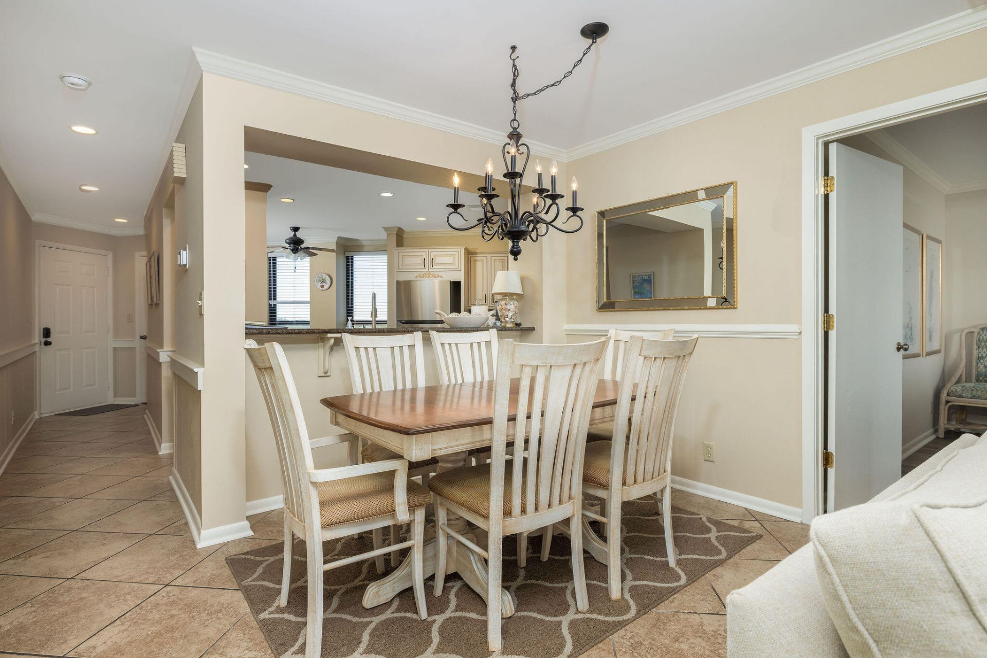 8000 Palmetto Drive Photo 10