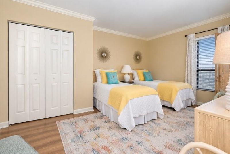 8000 Palmetto Drive Photo 20