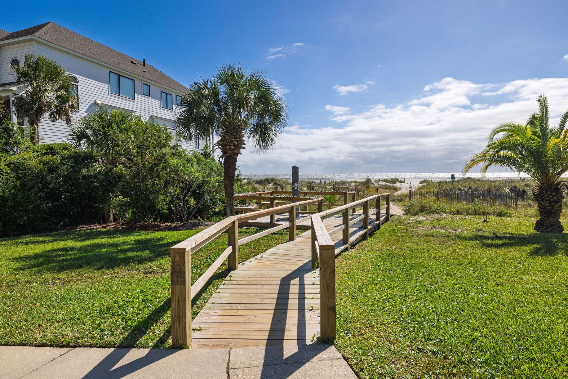 8000 Palmetto Drive Photo 28