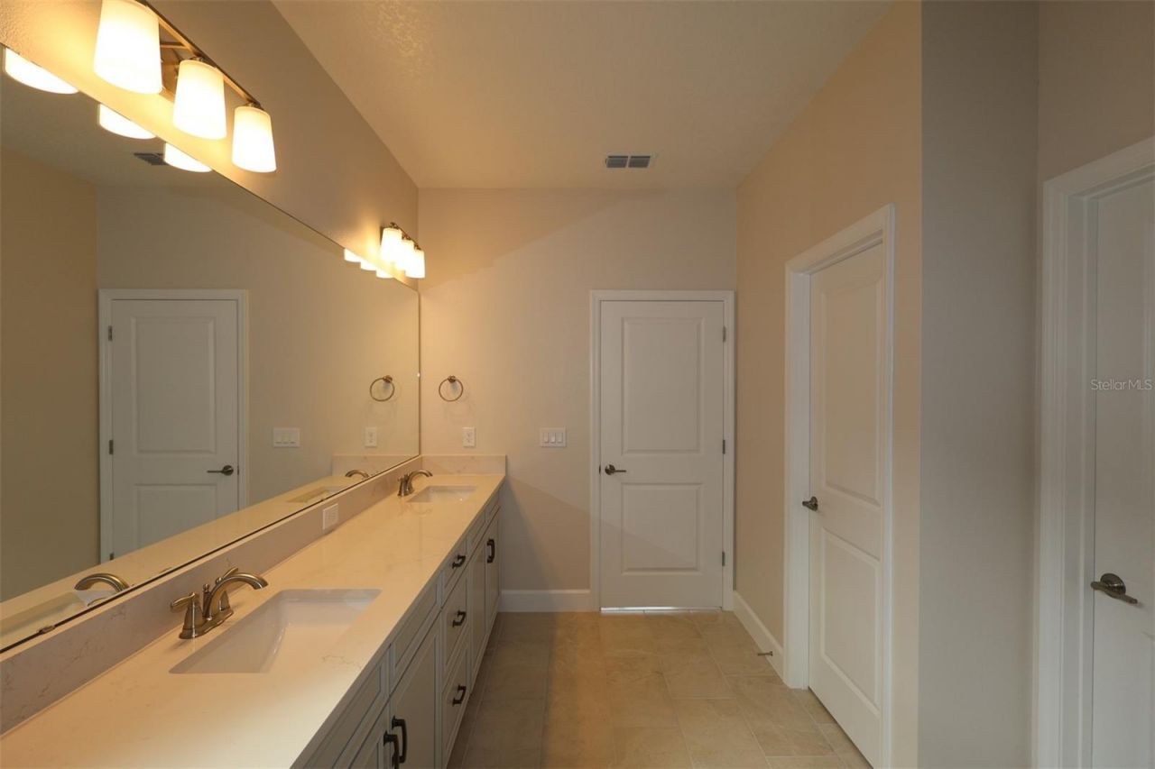 5296 High Line Drive , Saint Cloud, FL 34771 Photo