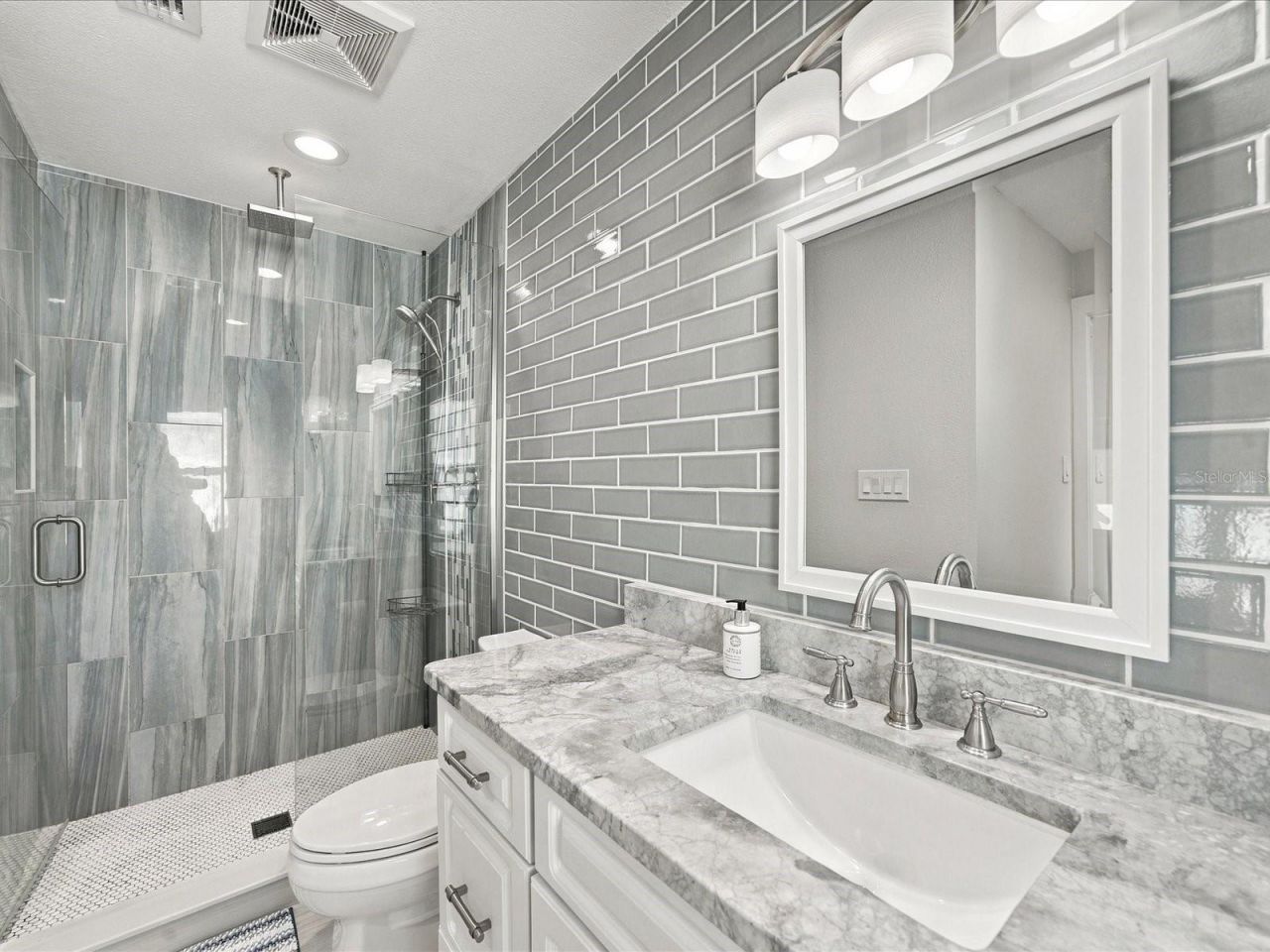 10469 Imperial Point Drive E, Largo, FL 33774 Photo