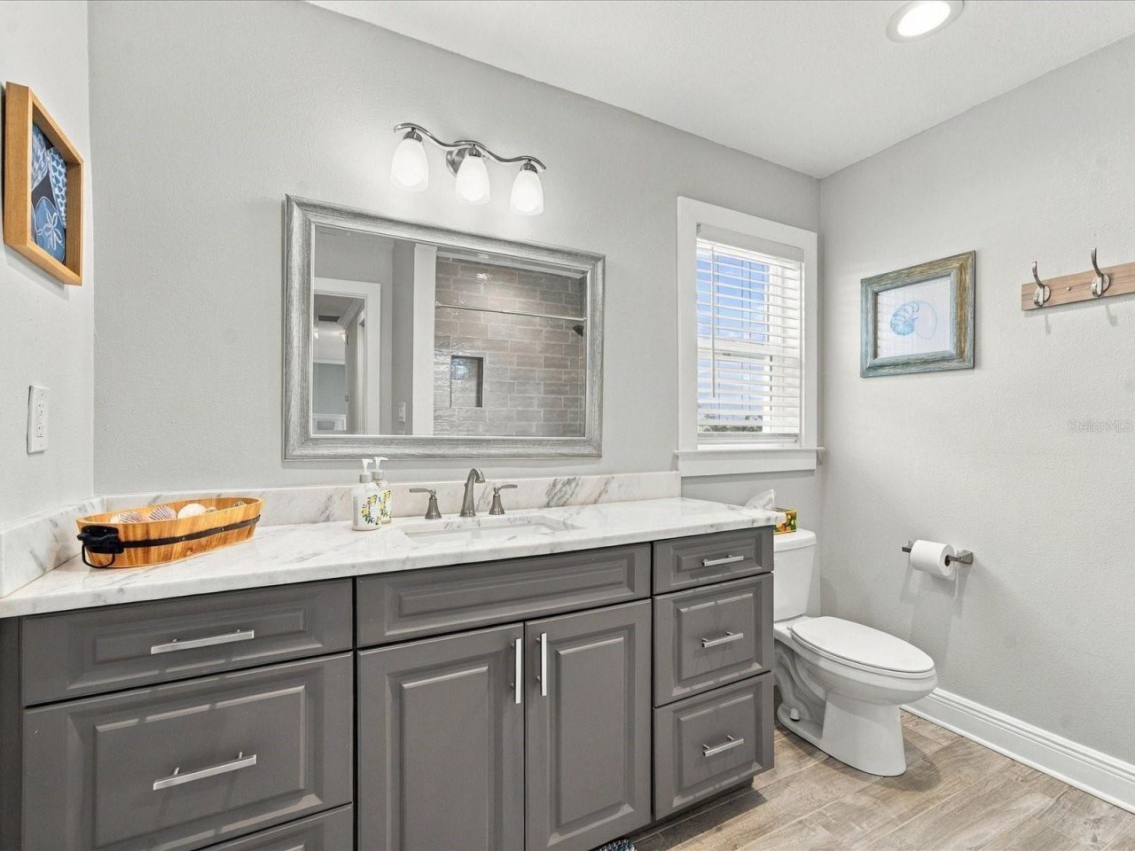 10469 Imperial Point Drive E, Largo, FL 33774 Photo
