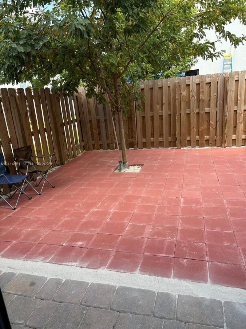 457 NE 12th St , Florida City, FL 33034 Photo
