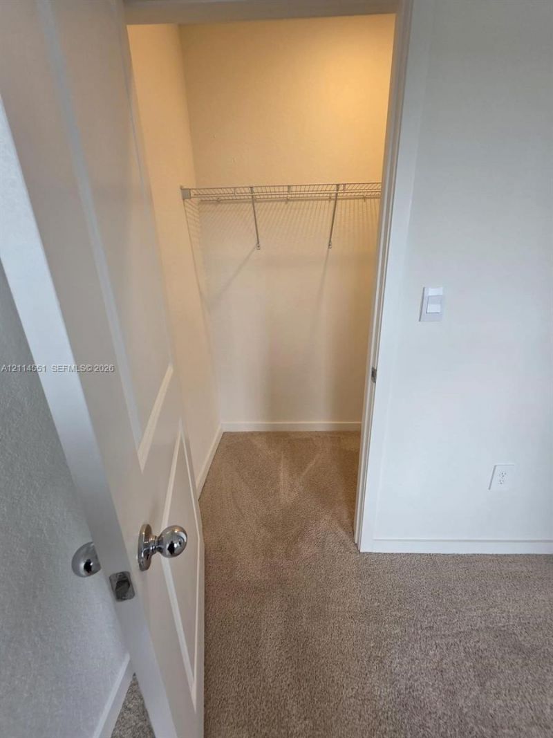 457 NE 12th St , Florida City, FL 33034 Photo