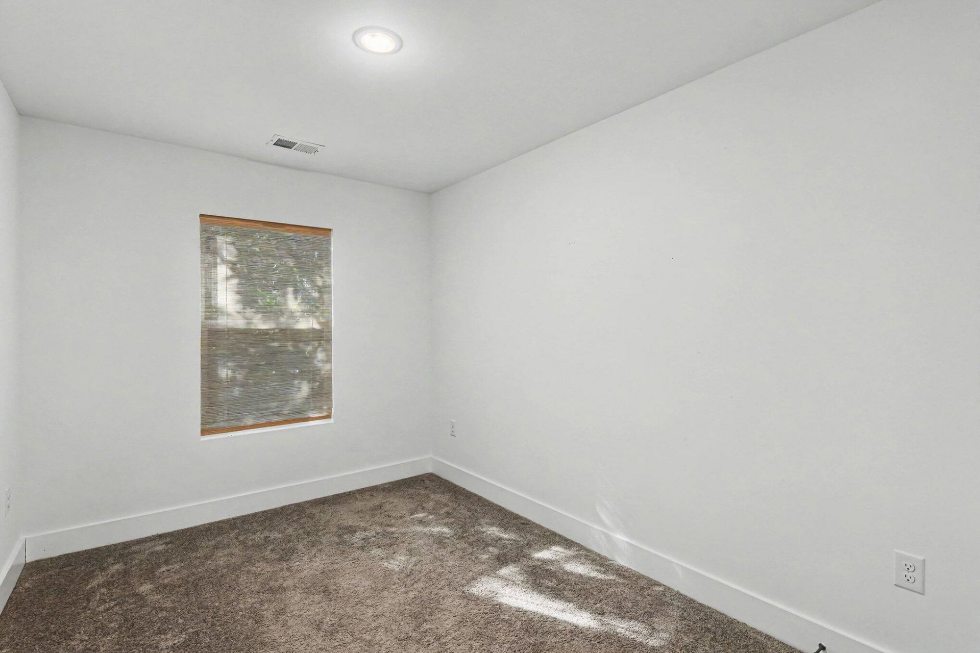 4227 Barnwell Avenue Photo 16