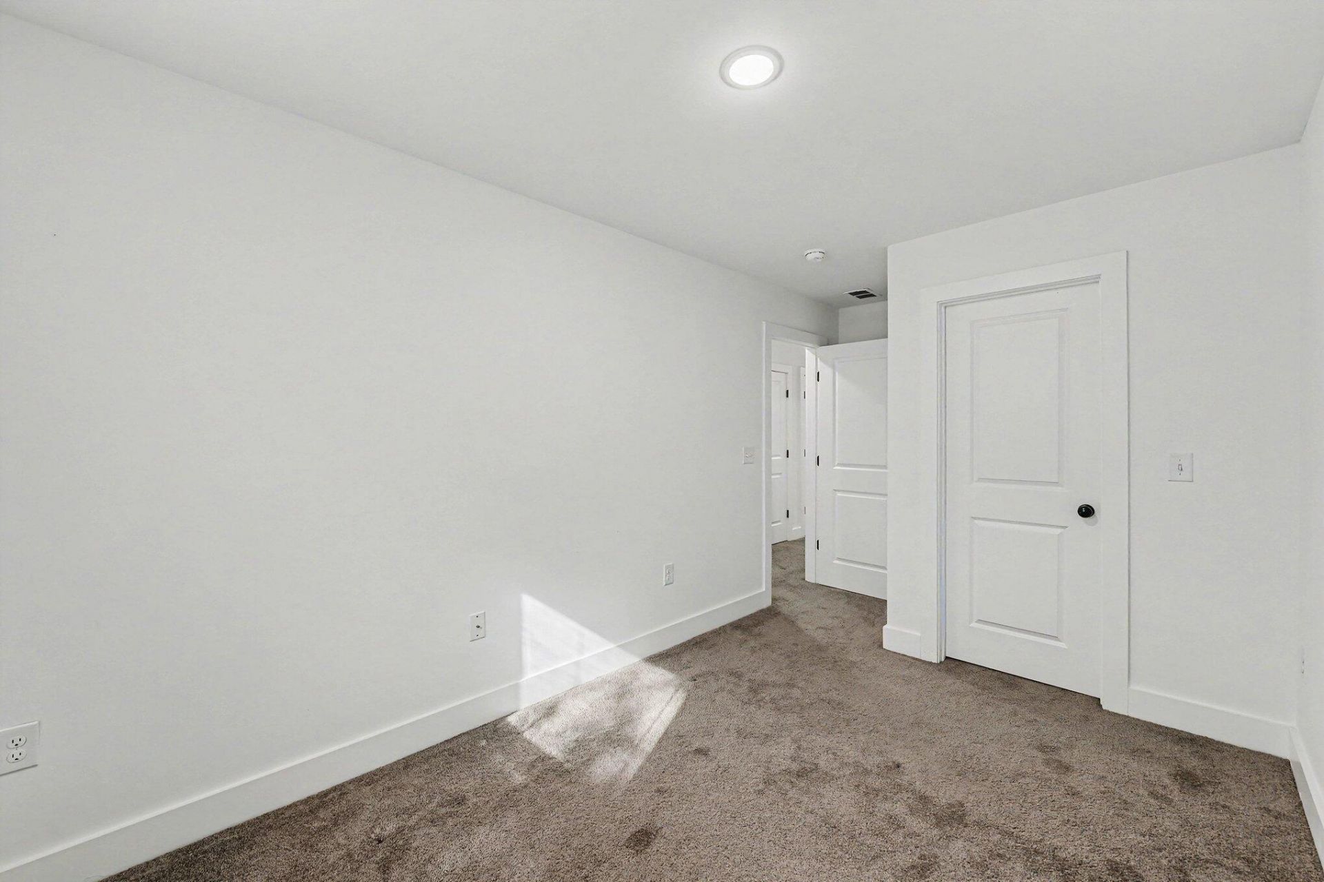 4227 Barnwell Avenue Photo 19