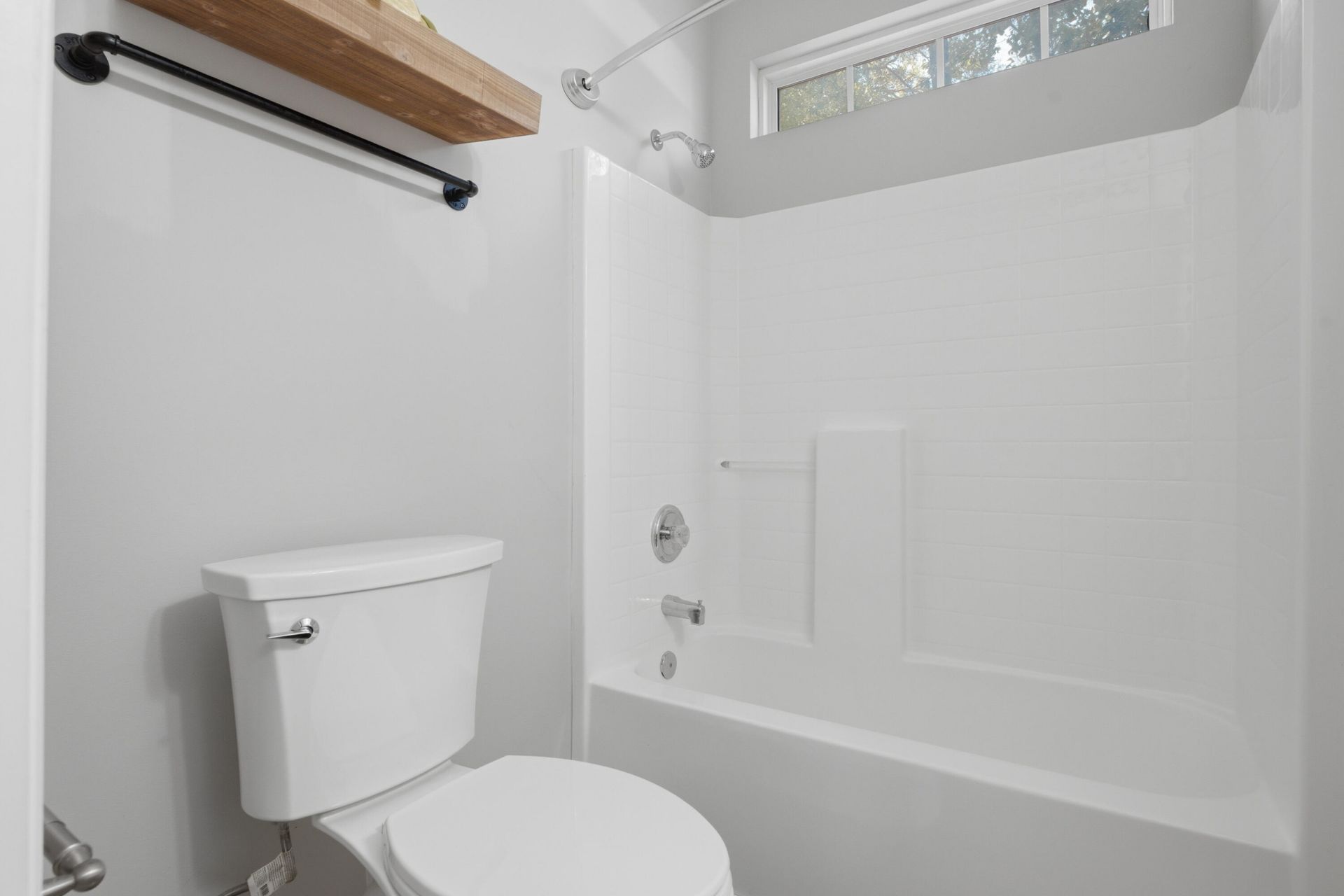 1202 Laurel Park Trail Photo 43