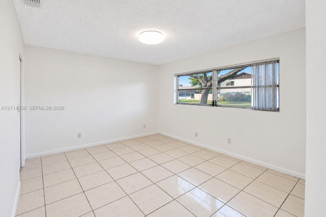 3000 NW 5th Ter , Unit 131, Pompano Beach, FL 33064 Photo