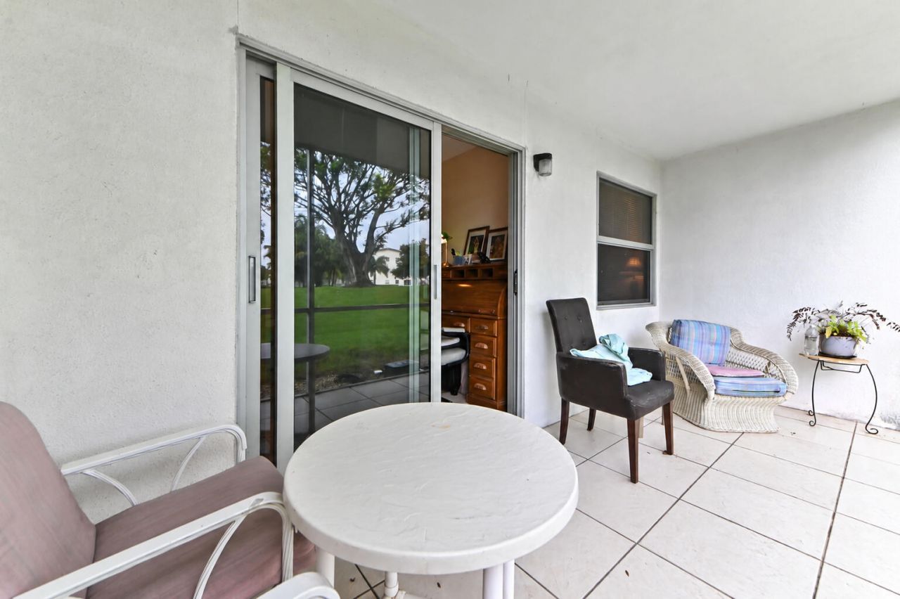 1052 Rexford C, Boca Raton, FL 33434 Photo