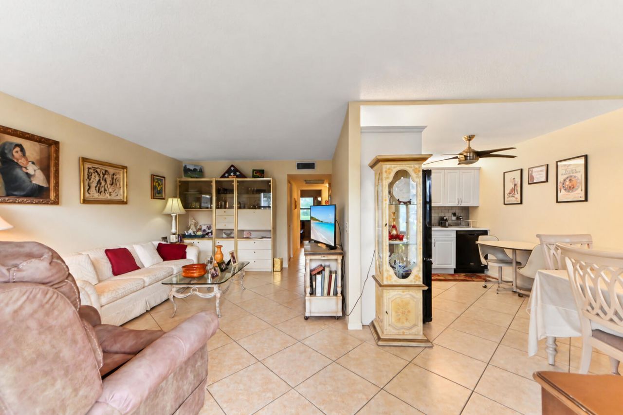 1052 Rexford C, Boca Raton, FL 33434 Photo