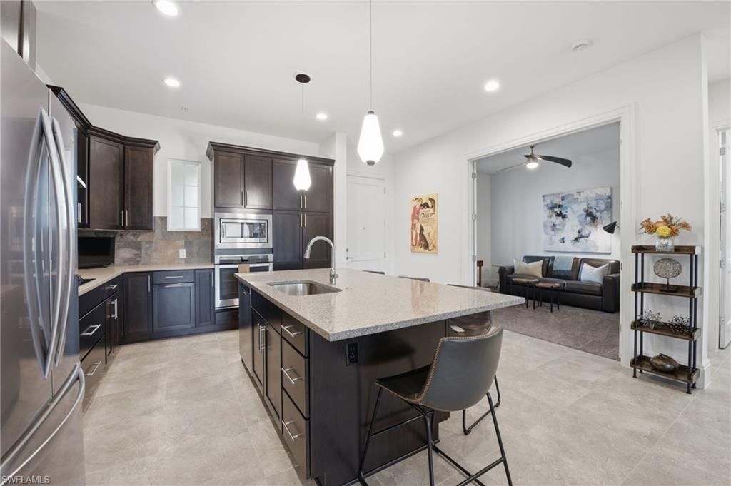 21460 Strada Nuova Cir, Unit B405, Estero, FL 33928 Photo