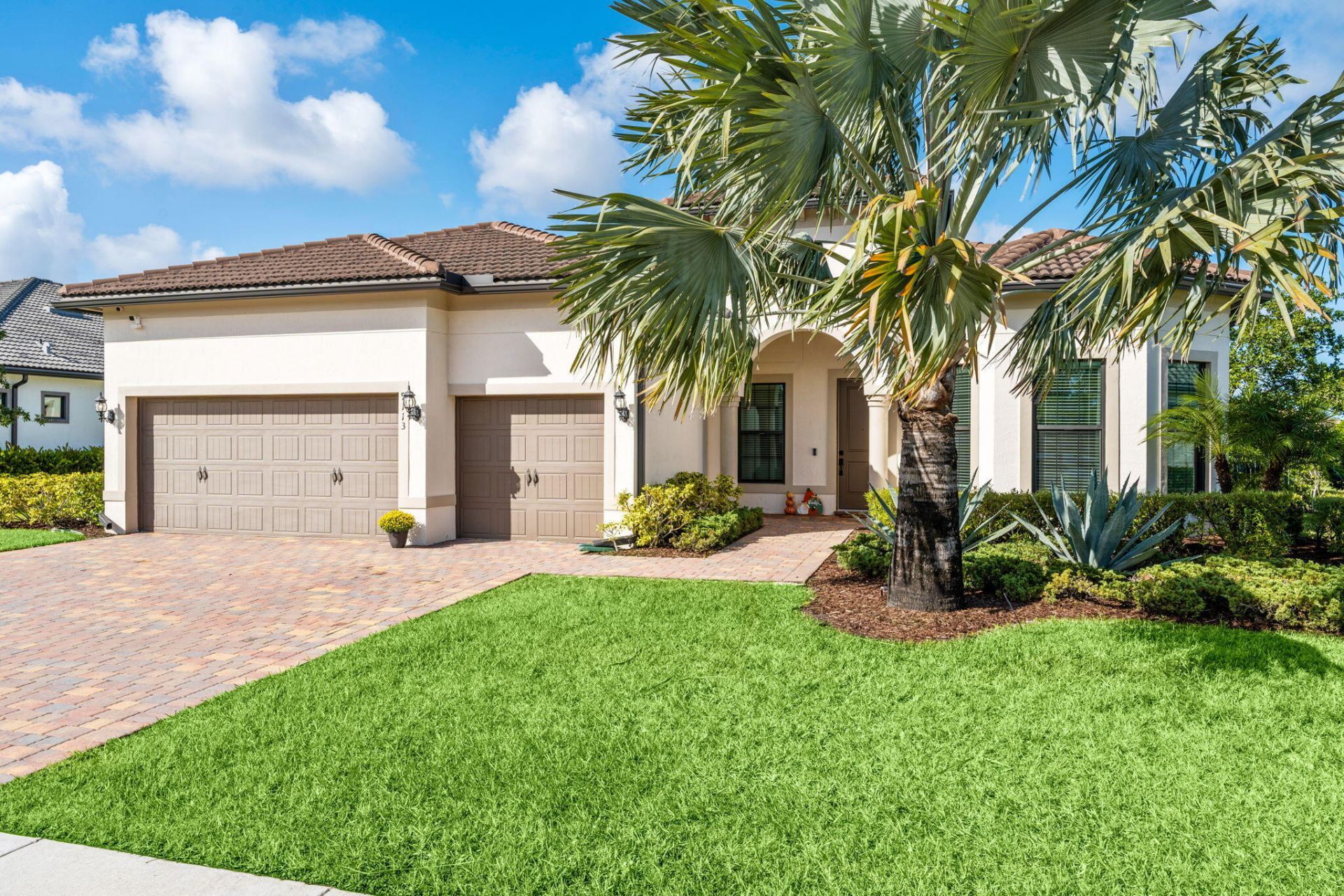 9113 Balsamo Drive, Palm Beach Gardens, FL 33412 Photo