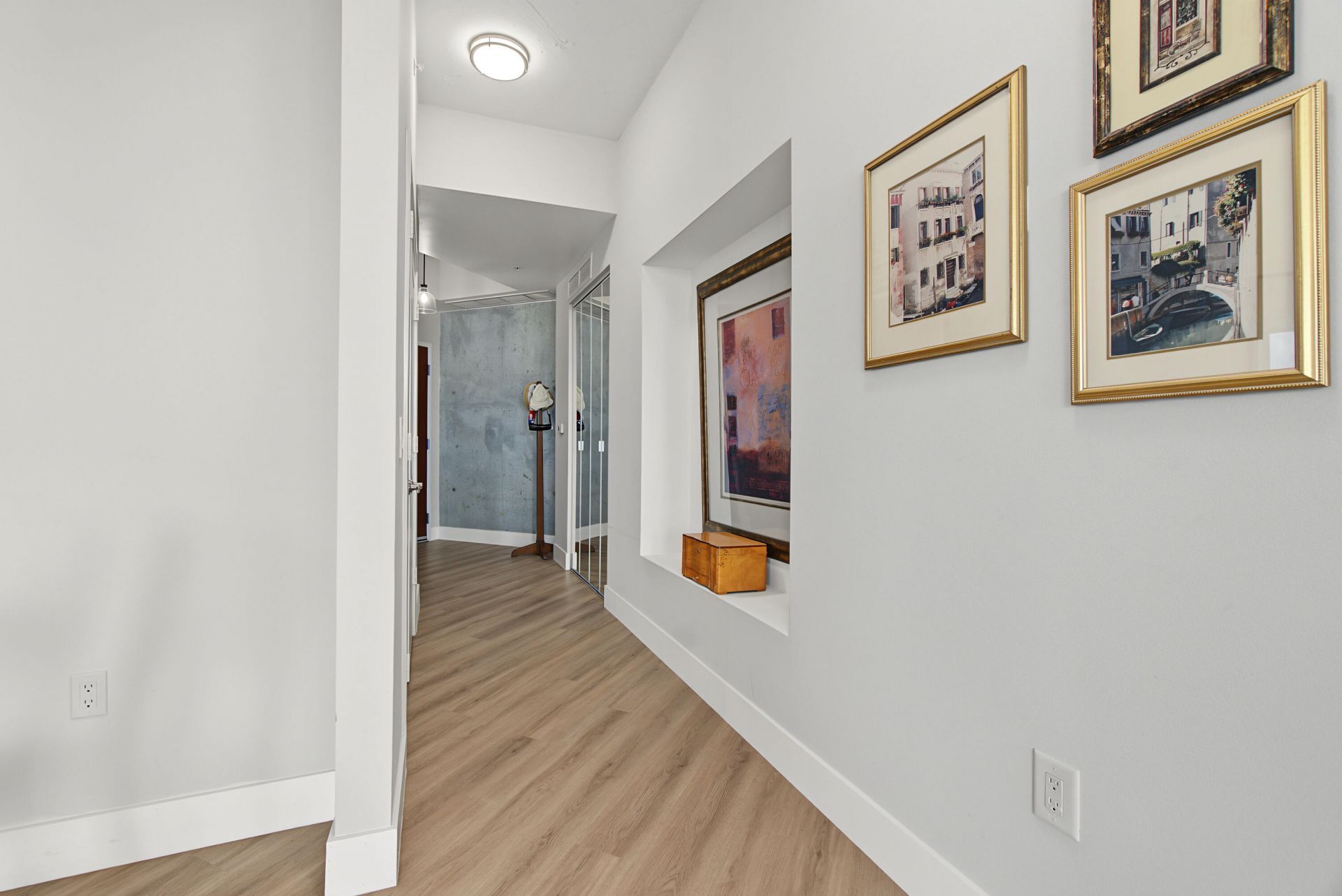 300 S Australian Avenue, Unit 307, West Palm Beach, FL 33401 Photo